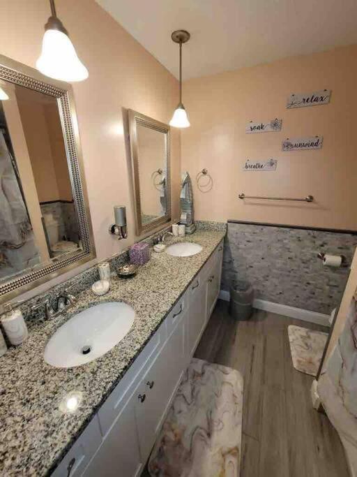 Elegant 2-Bedroom Pet-Friendly Villa W 2 Parking Spaces Hilton Head Island Exteriér fotografie